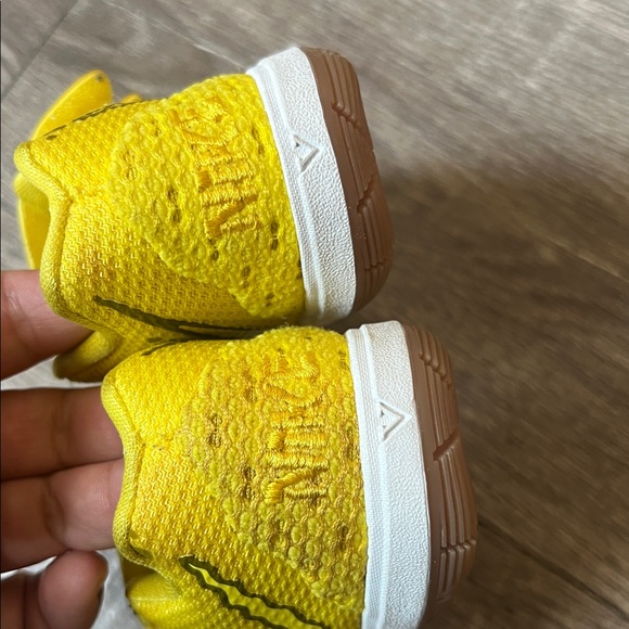 NIKE SpongeBob Kyrie sneakers - Picture 4 of 7